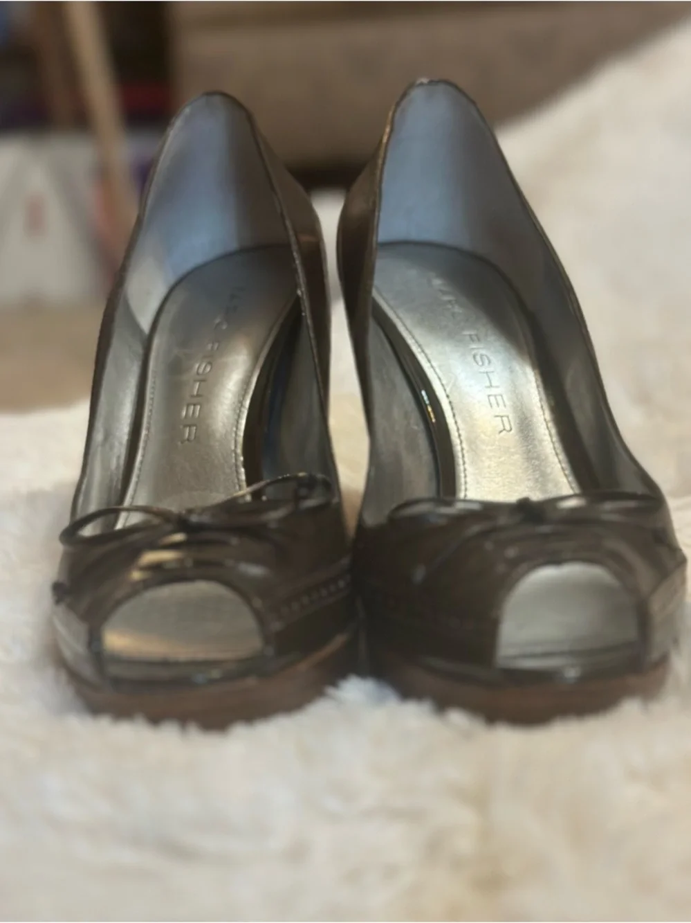 Marc Fisher Brown Leather Peep Toe Platform Heels Size 8 Classic Work Pumps - Picture 16 of 16